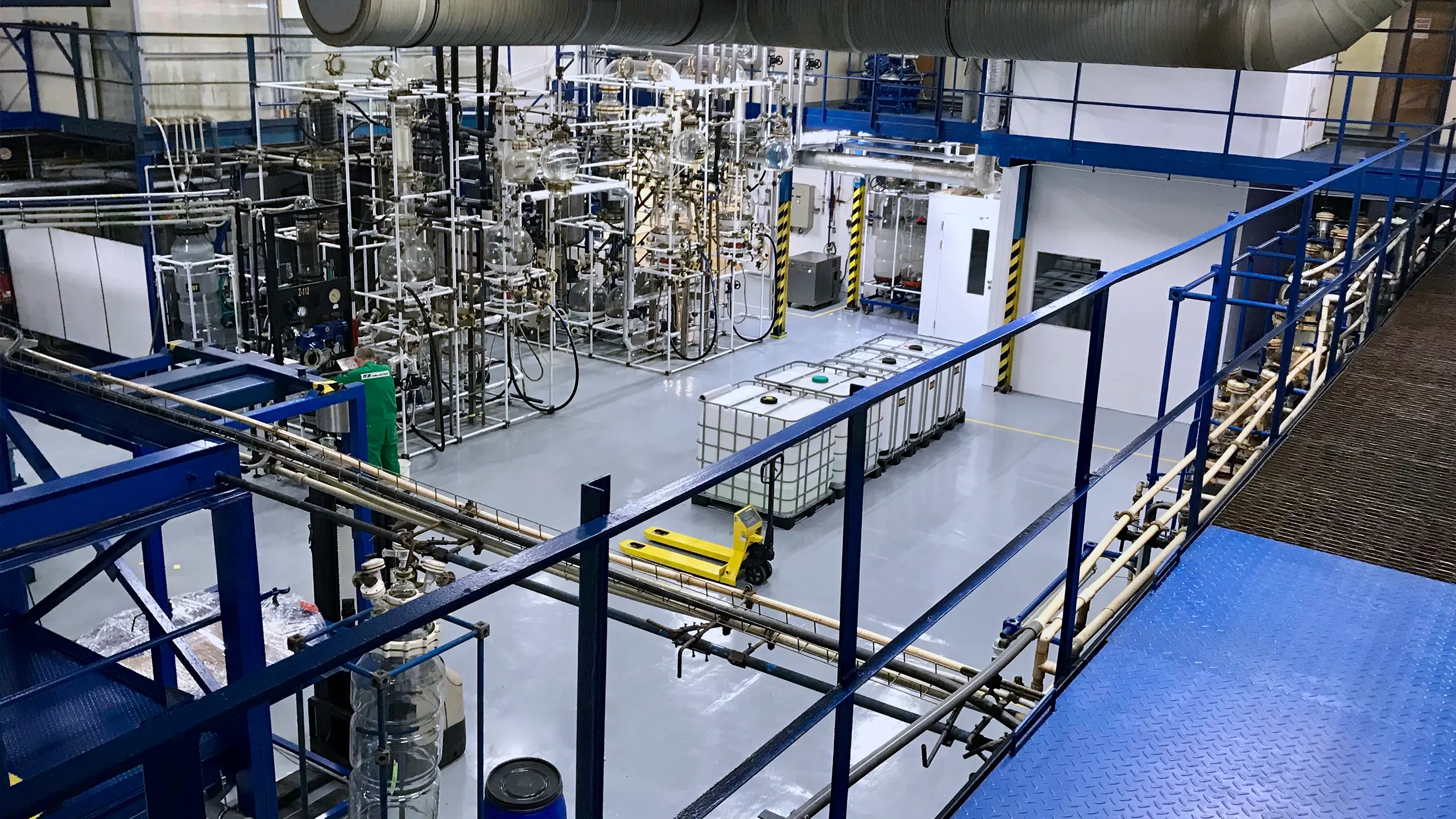 Private Equity Project Mikrochem – technological equipment in a production facility - obrázok 3
