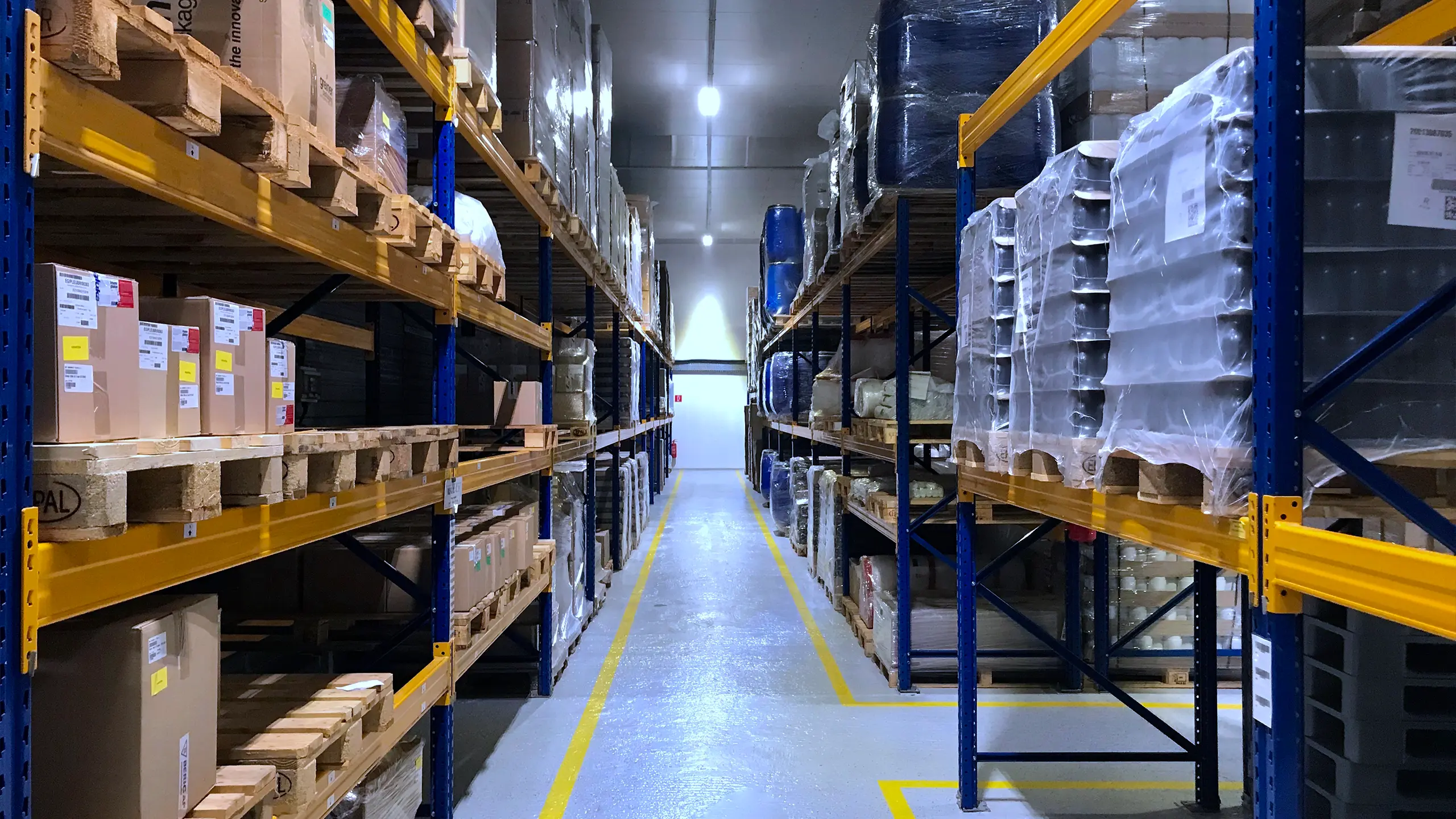 Private Equity Project Mikrochem – warehouse facilities with racking systems - obrázok 5