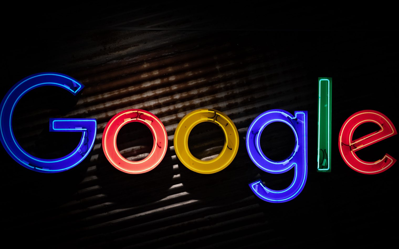 Google Faces a Serious Antitrust Lawsuit. Is the Era of Unrestricted Growth in Tech Stocks Coming to an End?
